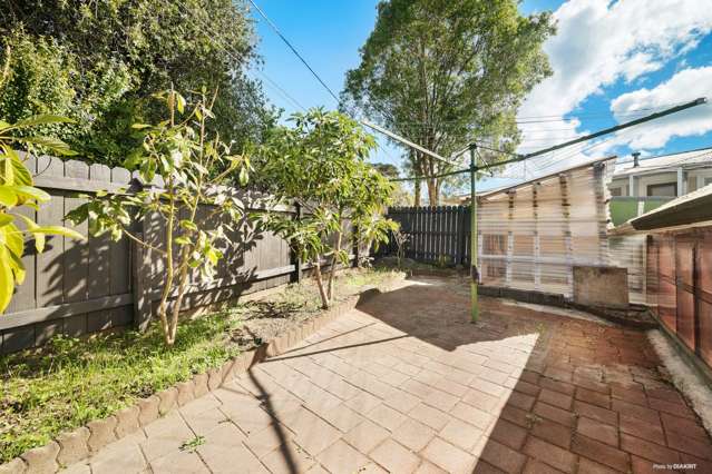 3/9 College Road Northcote_1