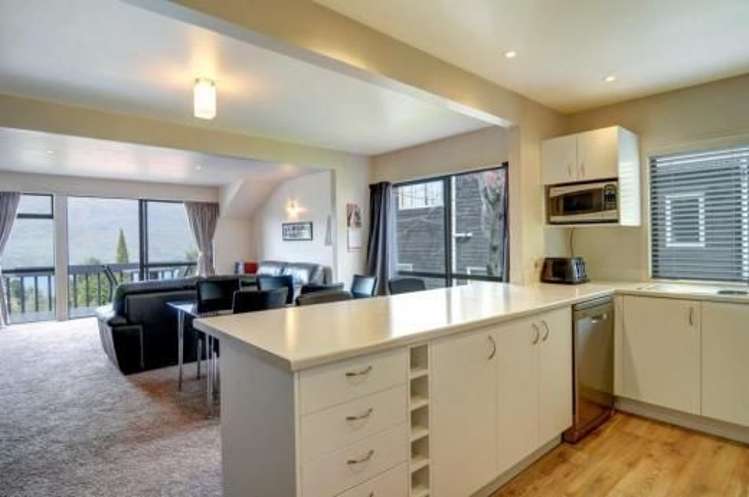 24a Dart Place Fernhill/Sunshine Bay_1