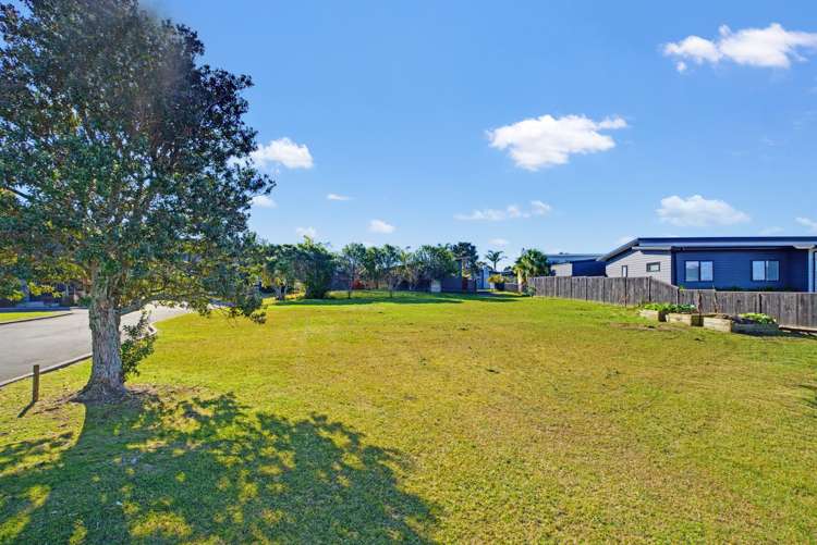 102 The Fairway Matarangi_10