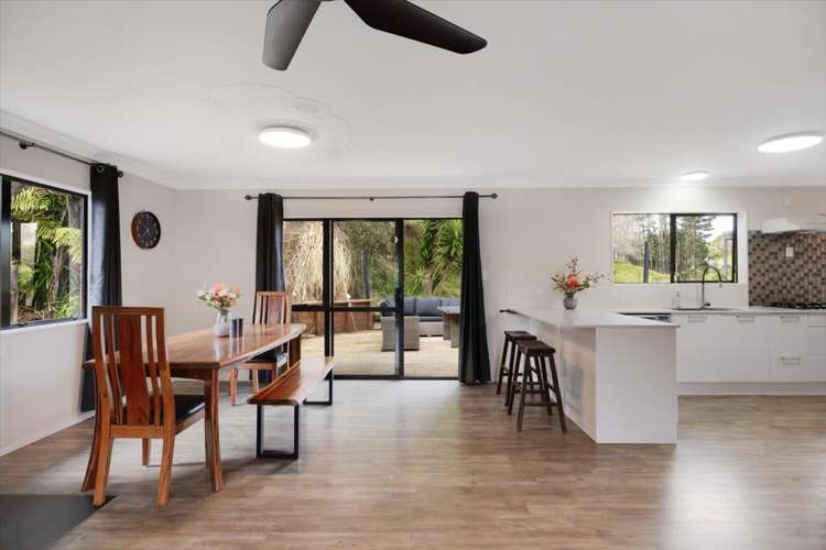 1538 State Highway 2 Whakamarama_9