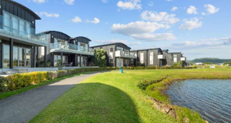 35/101 Harbour Drive_0
