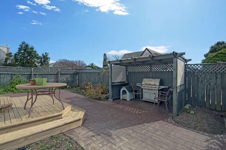 2 Helena Way The Wood_15