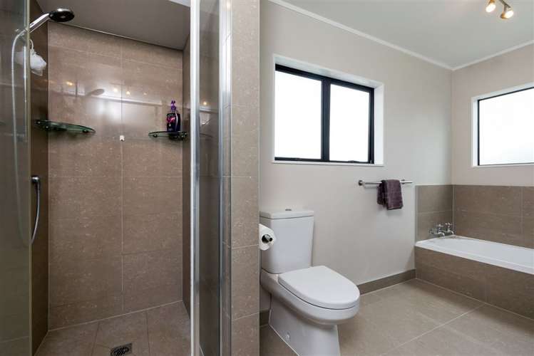 2/125 Manuka Road Bayview_17