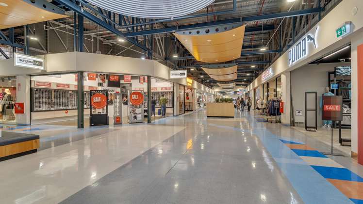 411 Main South Road Hornby_5