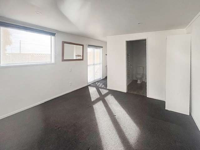 62 Pratt Avenue 1207_2