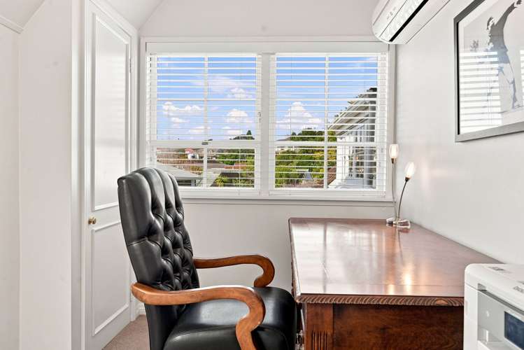 199 Chelsea View Drive Chatswood_24