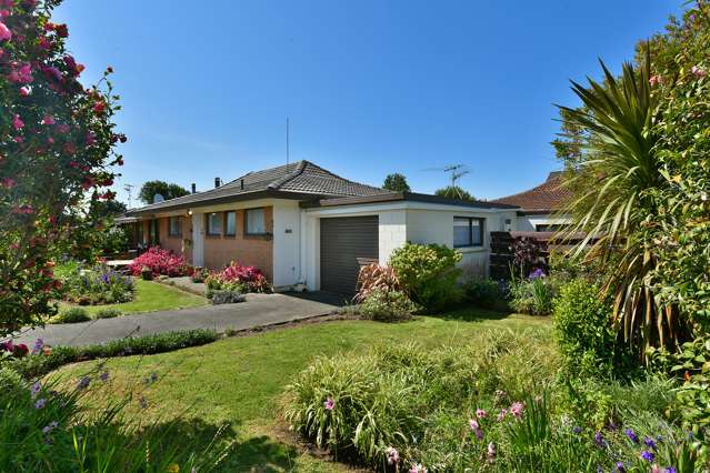 63 Centreway Road Orewa_1