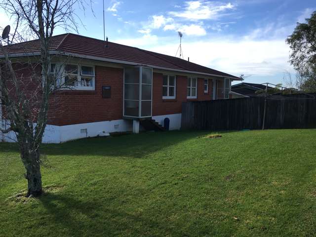 1/7 Larne Avenue Pakuranga Heights_1