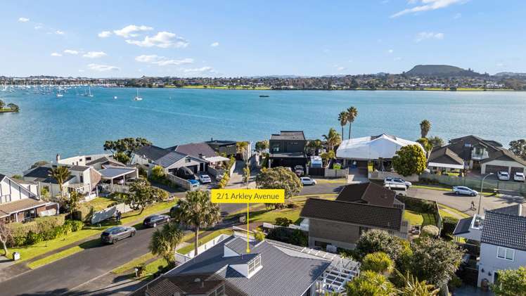 2/1 Arkley Avenue Farm Cove_18
