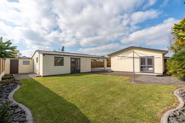 90 Dixon Road Glenview_1