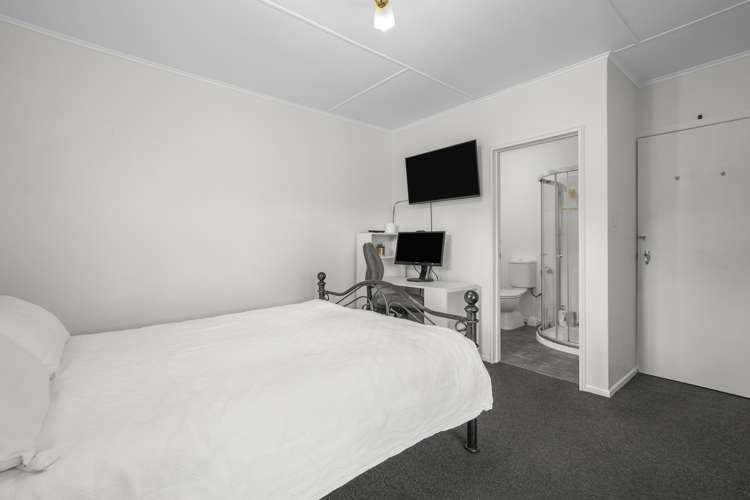 2 Meremere Street Wainuiomata_7