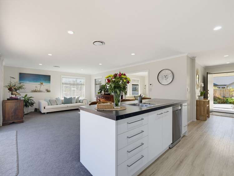 48 Alpers Ridge Leamington_6