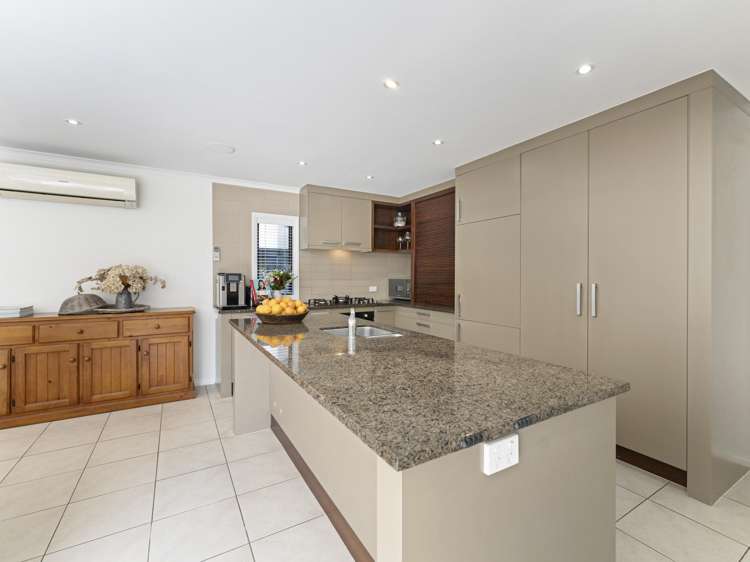 25 Bridgefield Crescent_5