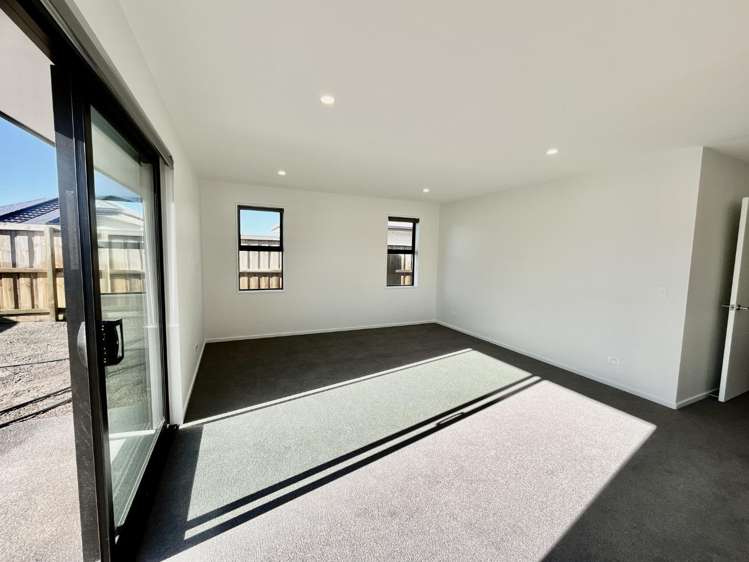 23 Longore Way 11103_7