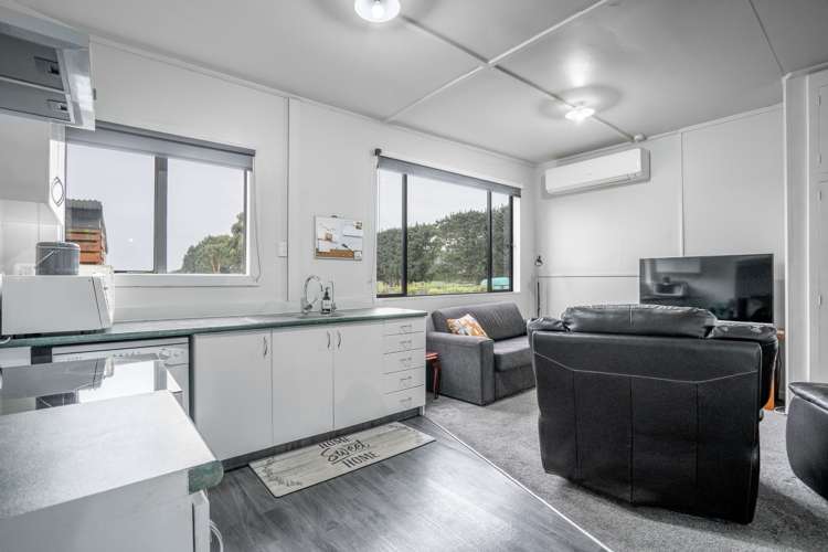 143 Flora Road East Makarewa_14