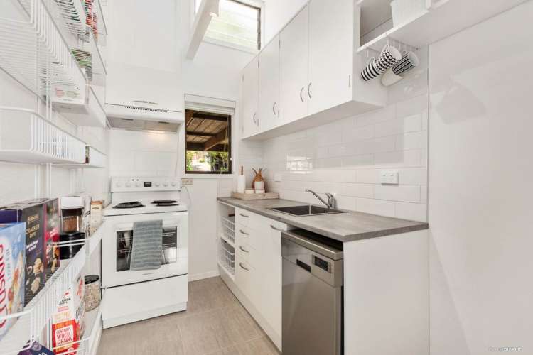 5a Dolbear Street Titirangi_6