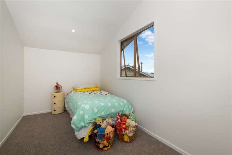 2/5 Eversleigh Road Belmont_11