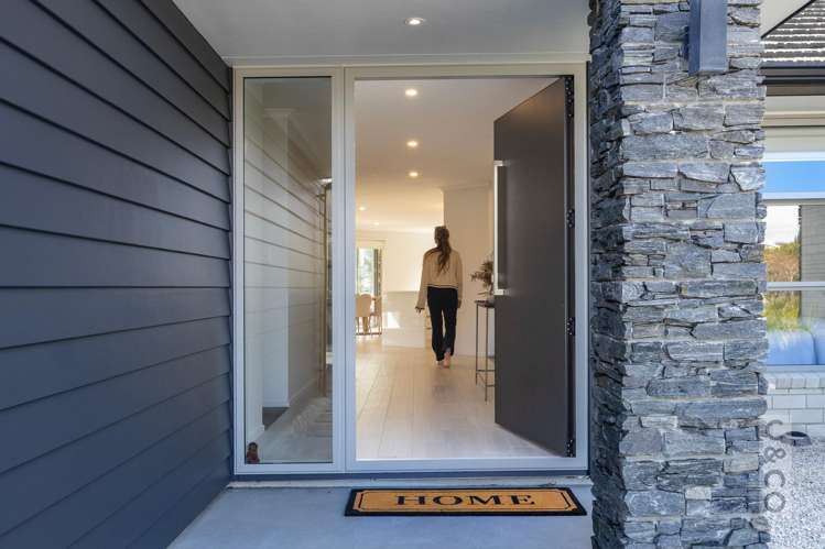 19 Riverhead Point Drive Riverhead_53