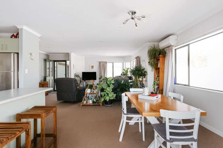 5 Maggie Place Ohauiti_7