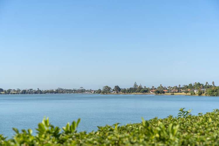 10 Riki Road Point England_14