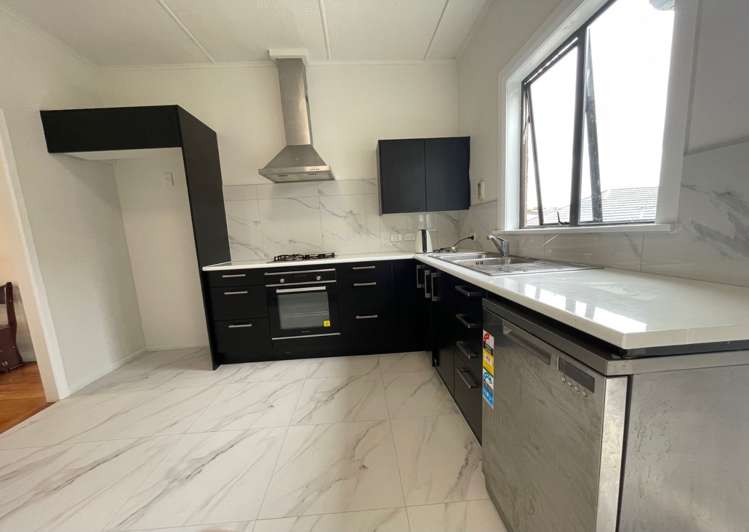 192 Whitney Street 1644_1