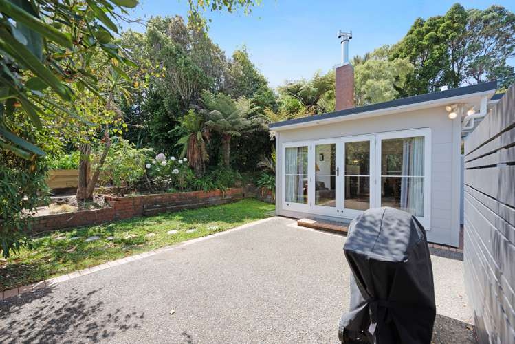 22 Vera Street Karori_35