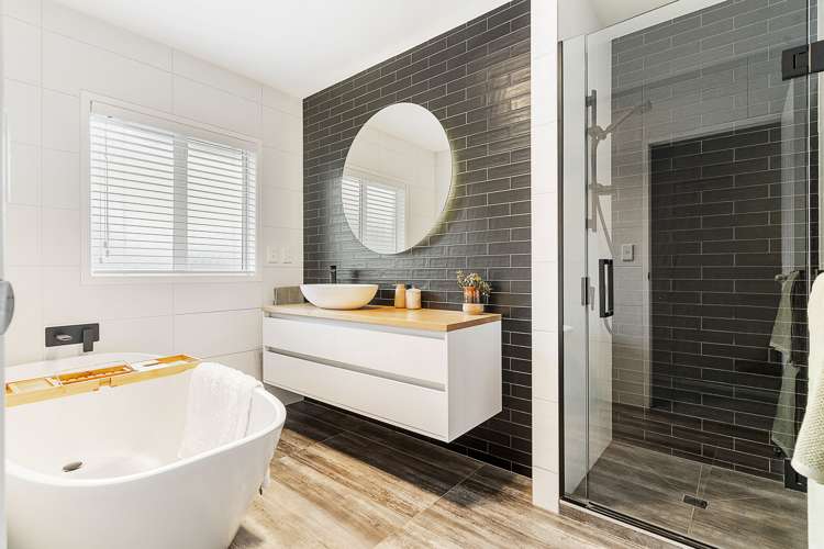 30 Norman Close The Gardens_17