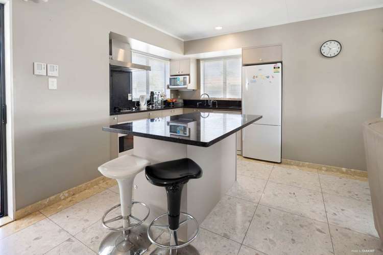 1 Eroni Clarke Close Flat Bush_6