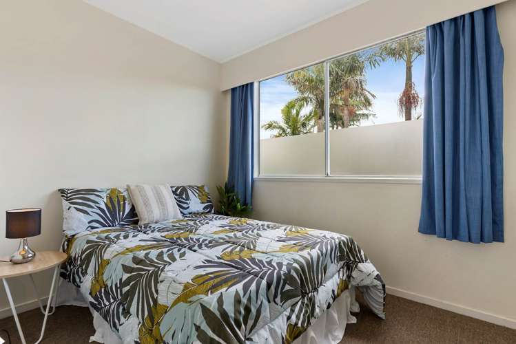 2/200 Chivalry Road Glenfield_7