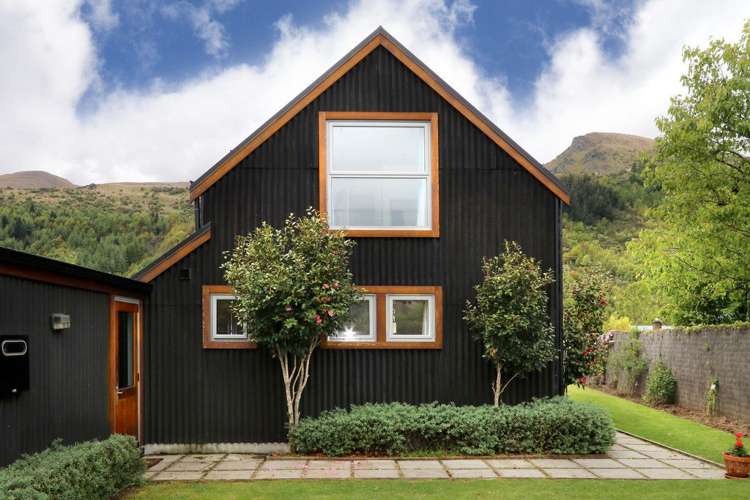 5 Innes Place Arrowtown_17
