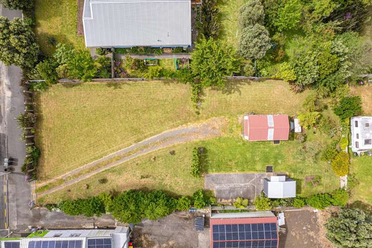 169 Egmont Street Patea_11