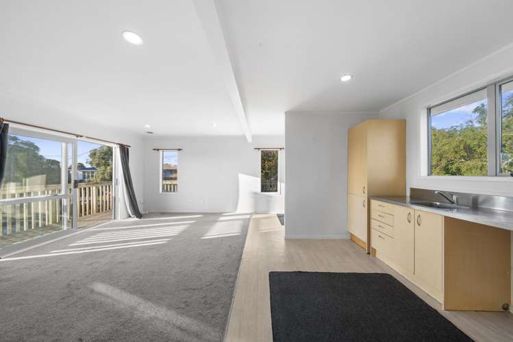 32 Strid Road Te Atatu South_6