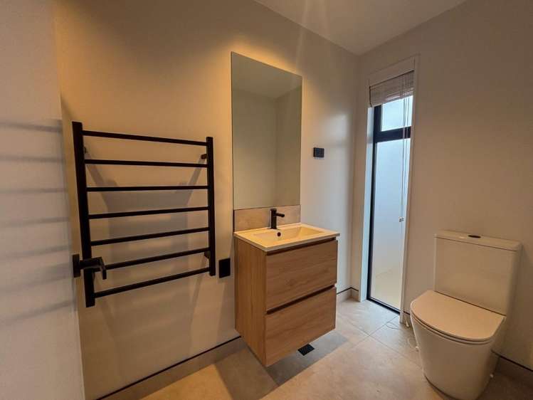 2/127 Lyttelton Street 10222_5