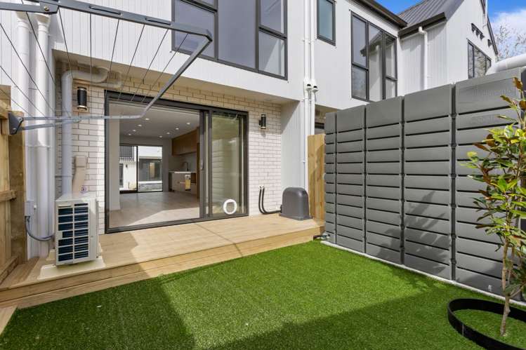 5/36 Fairdale Place Birkdale_15