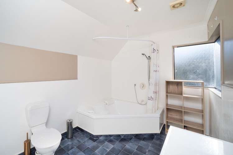 15 Rothesay Place Highbury_18