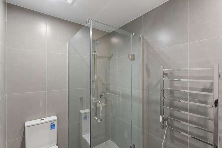 8/58 Waipani Road Te Atatu Peninsula_10