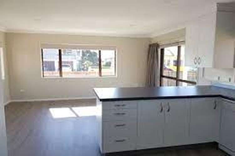 195 Powderham Street 10844_5