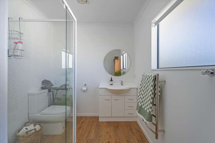 66 Charles Green Drive Cooks Beach_20