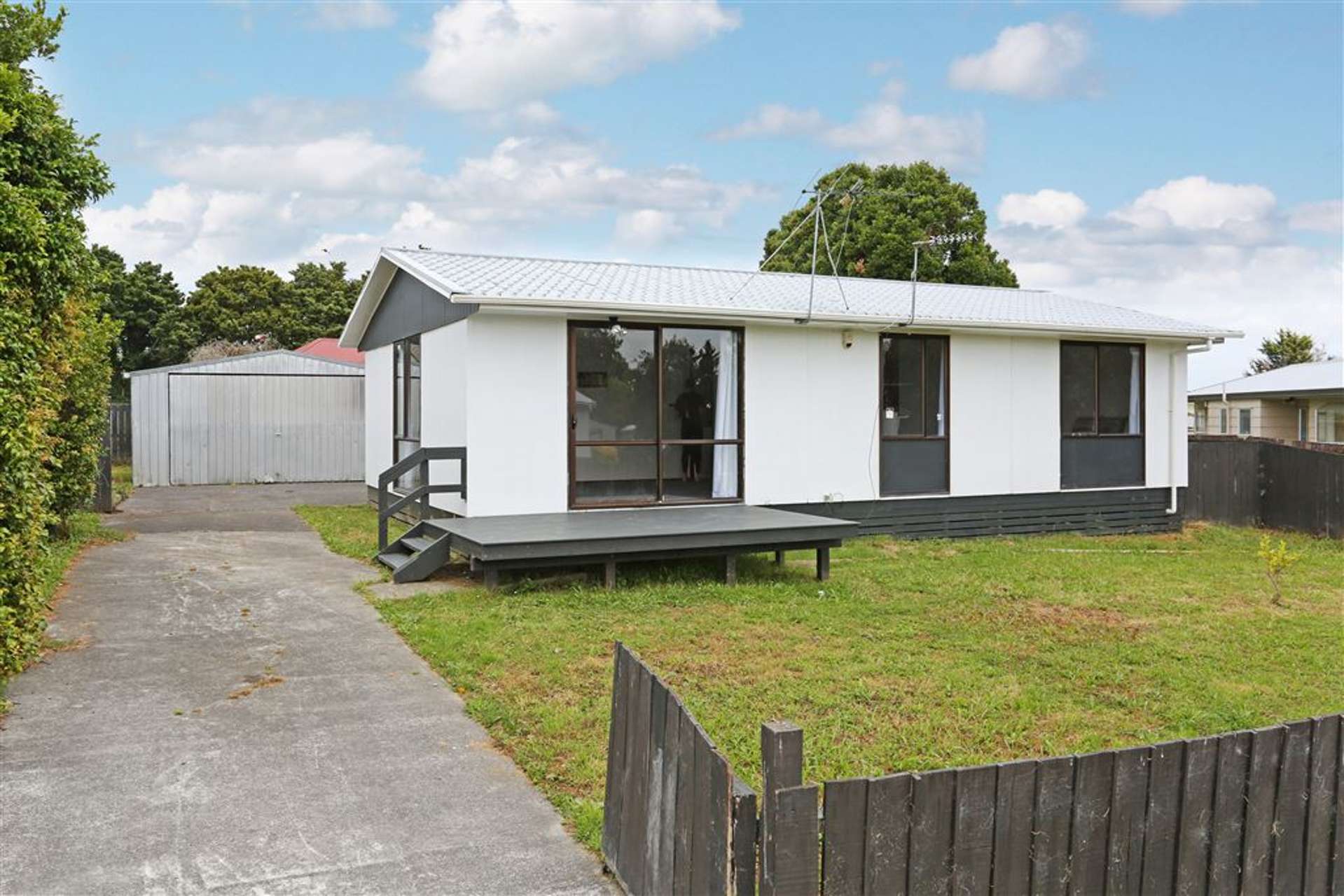 61 Heathdale Crescent Papakura_0