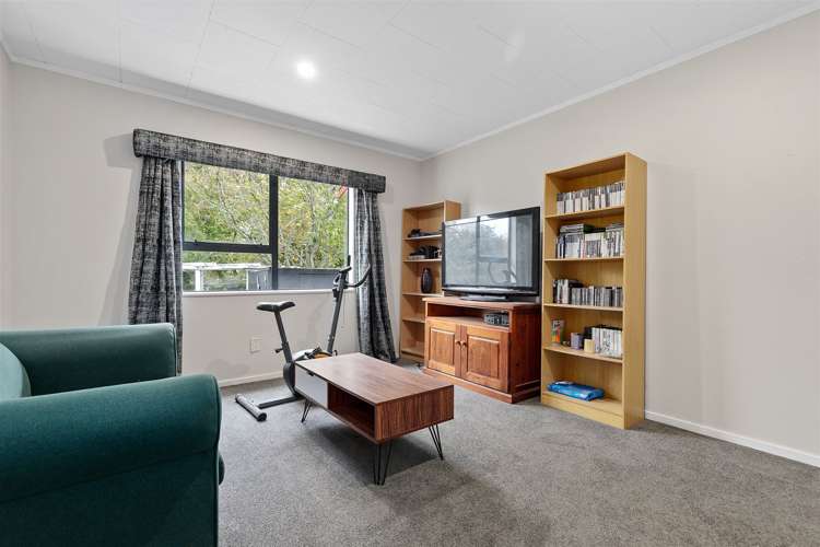 13 Huia Street Tahuna_11