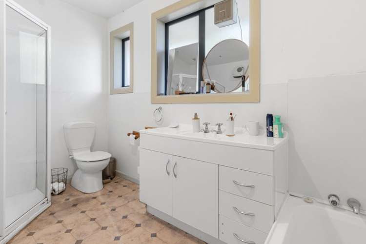 195 Springs Road Hornby_6