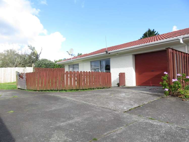 39b Sikkim Crescent Clover Park_0