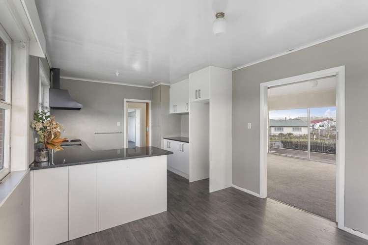 739 Te Atatu Road Te Atatu Peninsula_3