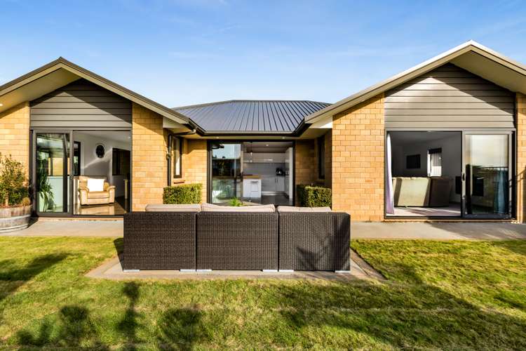 23 Redwood Crescent Hurdon_17