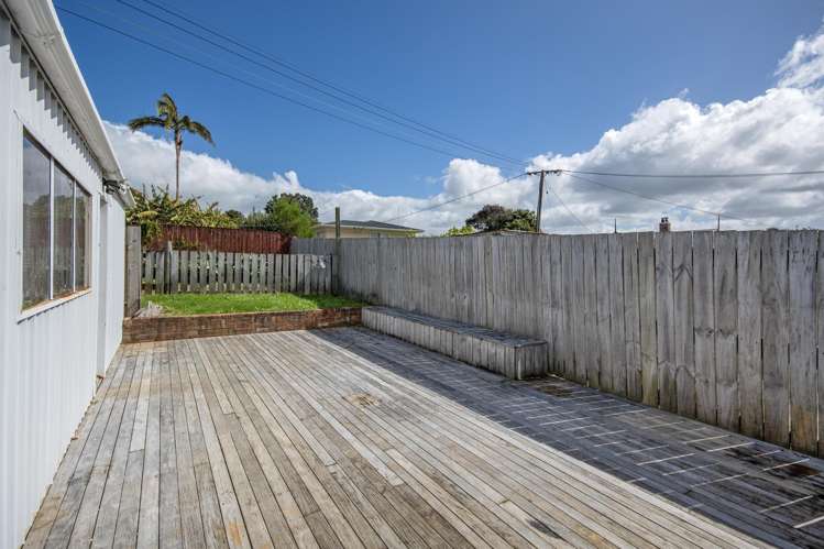 1 Whimp Avenue Onerahi_9