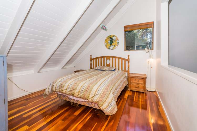 6 Valhalla Drive Beach Haven_13