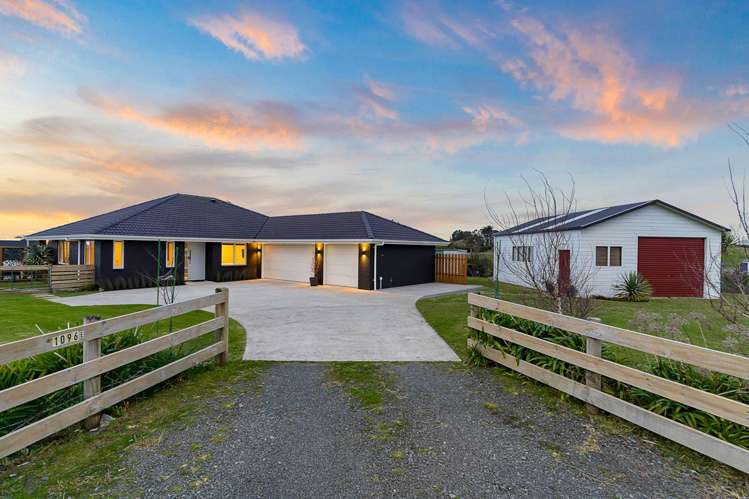 1096e Awhitu Road Pollok_24