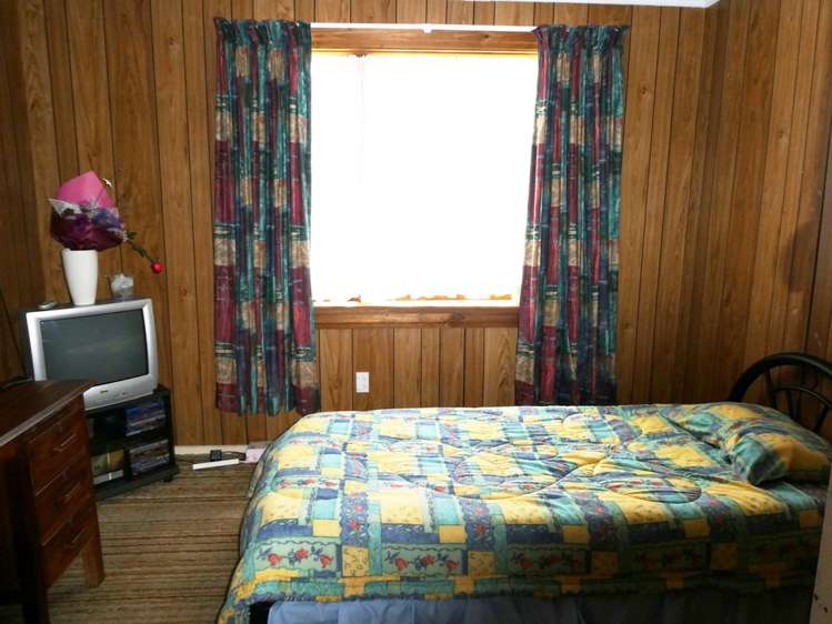 5 Chamberlain Street Waimangaroa_12