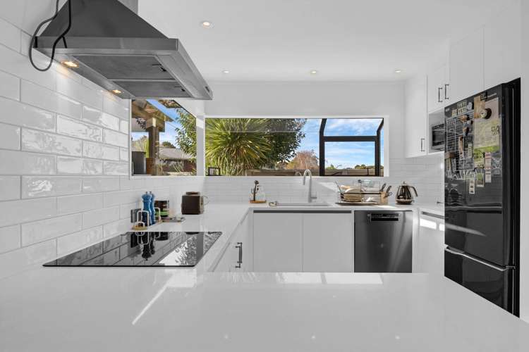 1 Antrim Grove Bayview_11