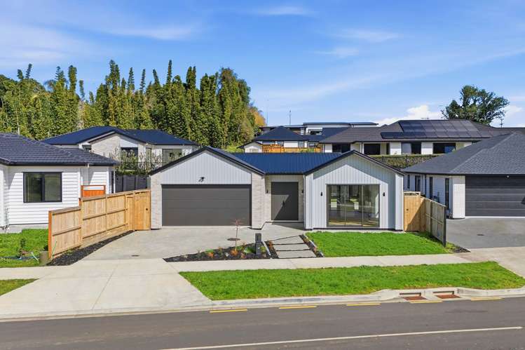 12 Rongoa Maori Way Pukekohe_22